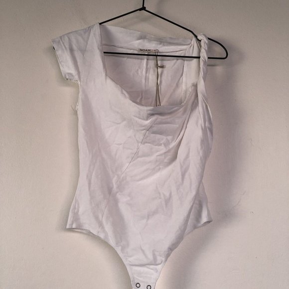 Noam Tawny Bodysuit Vintage White Off Shoulder - Picture 8 of 11